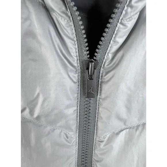 Men's Medium Jordan 550 Fill Down Vest‎ Gray Full Zip 682805 012 Zip Pockets